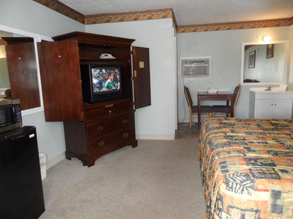 Skyland Motel - Cornelia Room photo